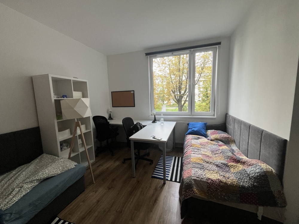 KRAKÓW - Odstąpię miejsce w pokoju studenckim - 0