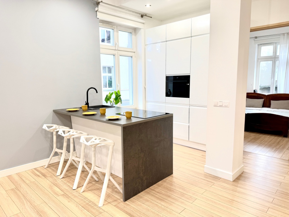 Nowy apartament koło katedry, 3 pokoje, wysoki standard, garaż podziemny, ona na 3 strony świata - 4