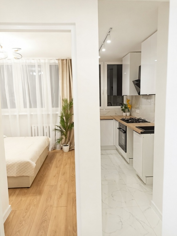 REZERWACJA Ładne 3 pokojowe osobna kuchnia duży balkon winda blisko centrum Opole os Chabrów - 2