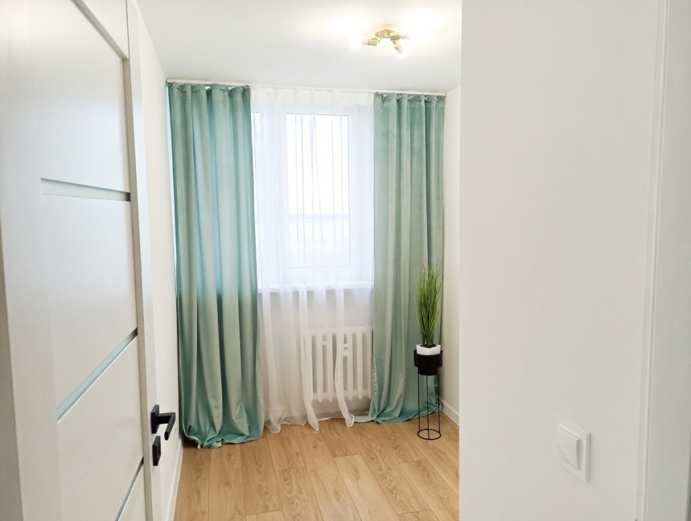 REZERWACJA Ładne 3 pokojowe osobna kuchnia duży balkon winda blisko centrum Opole os Chabrów - 4