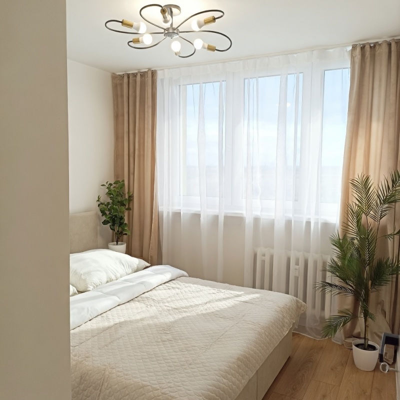 REZERWACJA Ładne 3 pokojowe osobna kuchnia duży balkon winda blisko centrum Opole os Chabrów - 9
