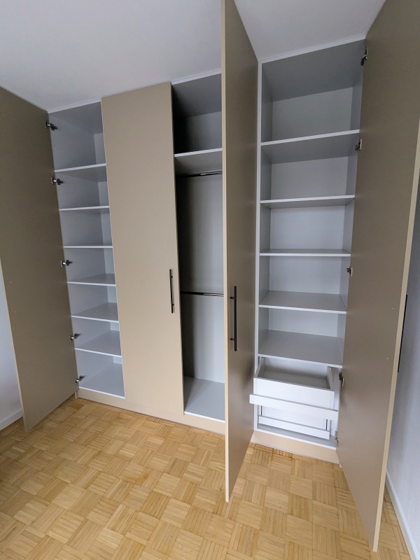 Tarchomin, ul.Odkryta 51- 2 pok, 44 m2 (pokoje oddzielne) z miejscem postojowym - 1