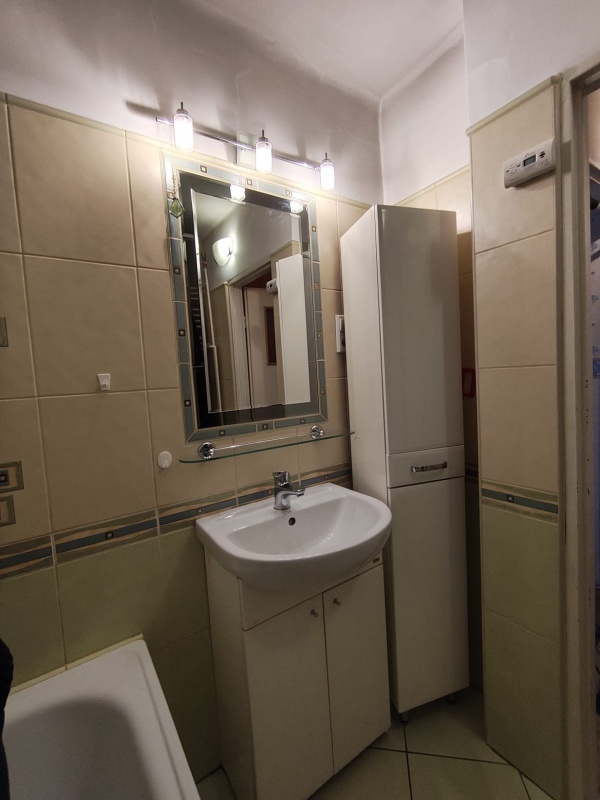 Sprzedam przytulne mieszkanie bez pośredników, na os. Generała Andersa nr 3. - 2