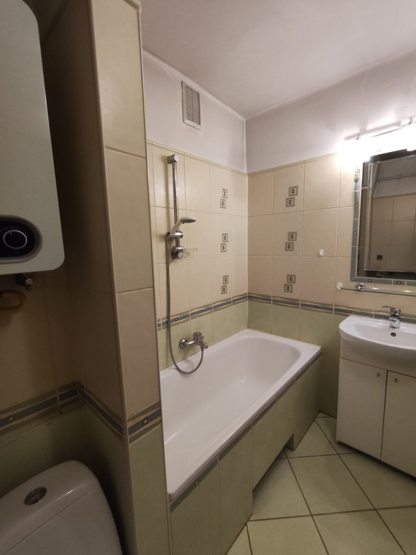 Sprzedam przytulne mieszkanie bez pośredników, na os. Generała Andersa nr 3. - 4