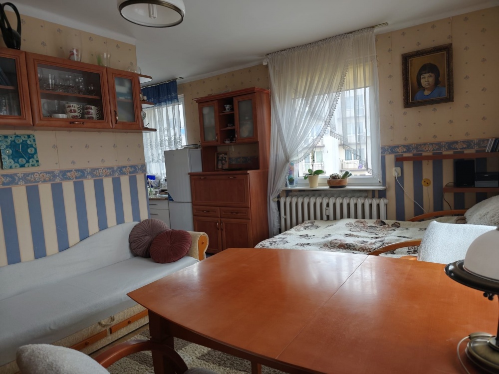 Sprzedam przytulne mieszkanie bez pośredników, na os. Generała Andersa nr 3. - 11