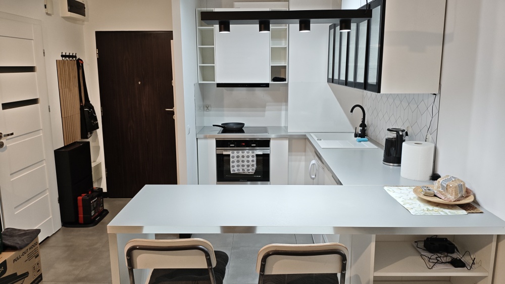 Jasne, przytulne mieszkanie 1 pokój z aneksem kuchennum, z balkonem na wynajem os. Piastów - 5