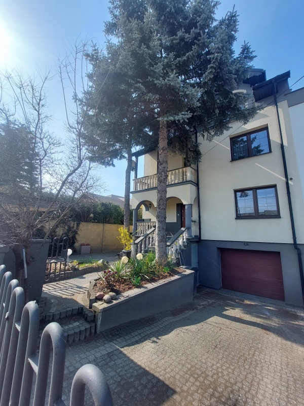 Sprzedam dom na oś. Południe w Starachowicach - 0