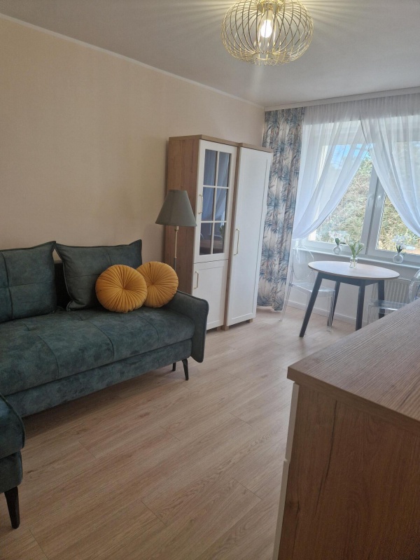 Przytulna kawalerka na wynajem  - 1