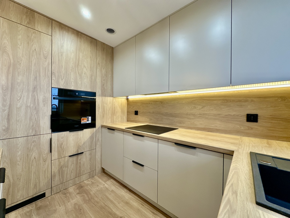 3-POK. Salon z Aneksem, PRALNIA, Balkon Do Wprowadzenia, Bez Prowizji - 0