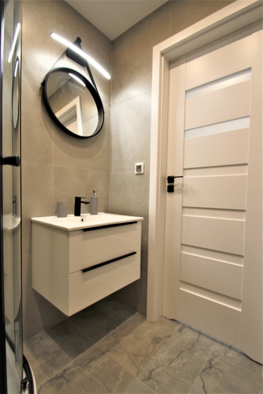 Przestronne 3 pok. mieszkanie. Bezpośrednio. Wysoki standard. - 3