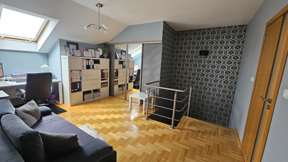 Stylowe dwupoziomowe mieszkanie 87 m² po remoncie - do zamieszkania - 5