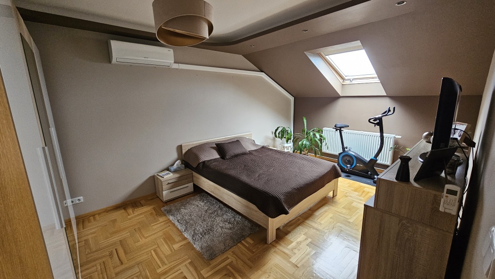 Stylowe dwupoziomowe mieszkanie 87 m² po remoncie - do zamieszkania - 1