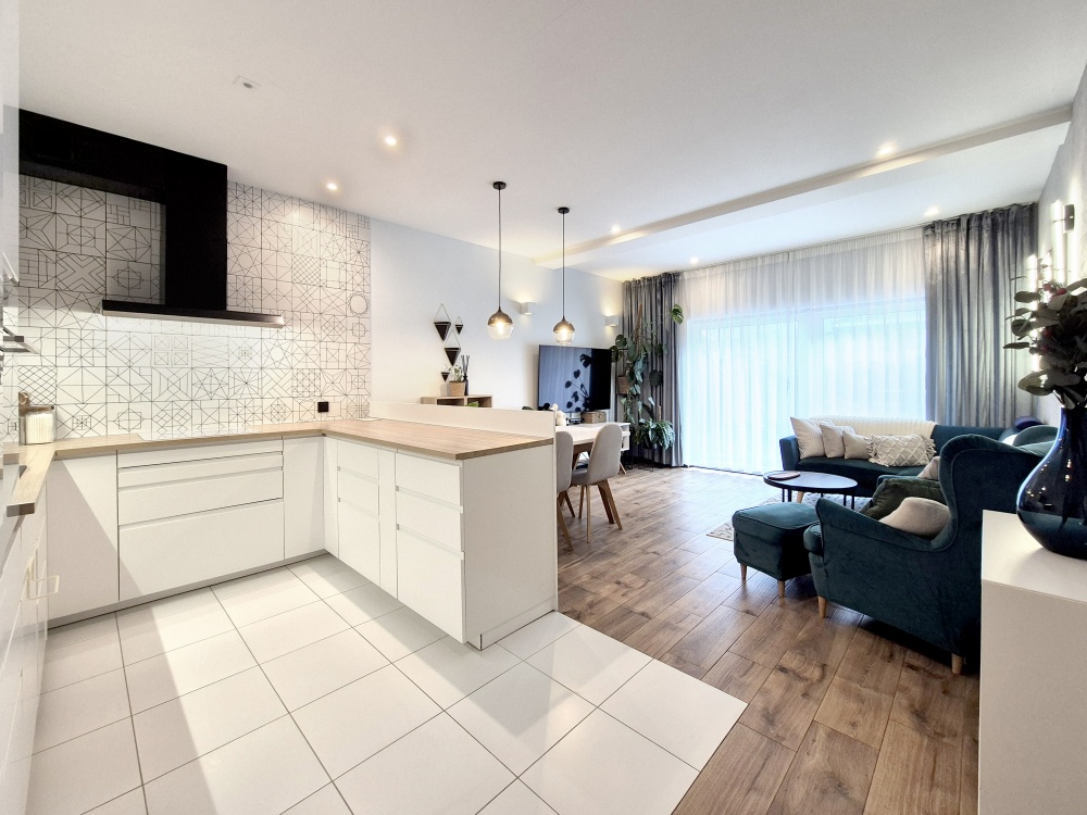 gotowy dom w centrum z ogrzewaniem miejskim - 10