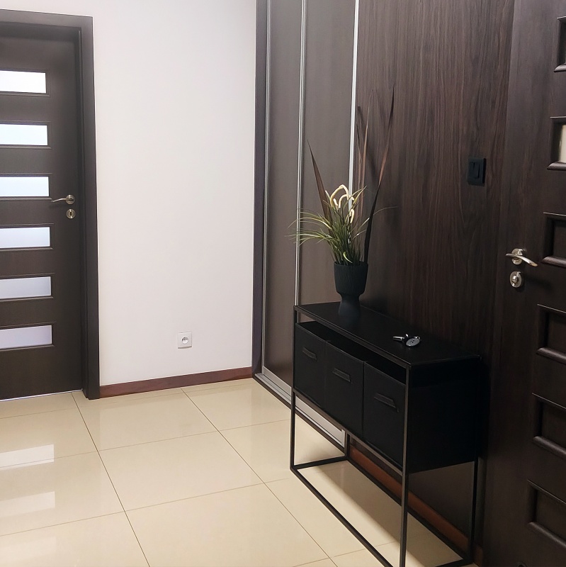 2 pokojowe mieszkanie na Gocławiu z oddzielną kuchnią, windą, komórką lokatorską, miejscem w garażu podziemnym BEZPOŚREDNIO - 6