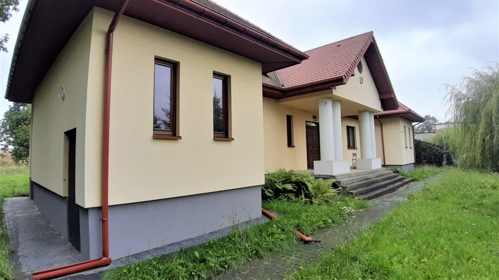 Dom z 2012r na działce 1,77 ha. - 2