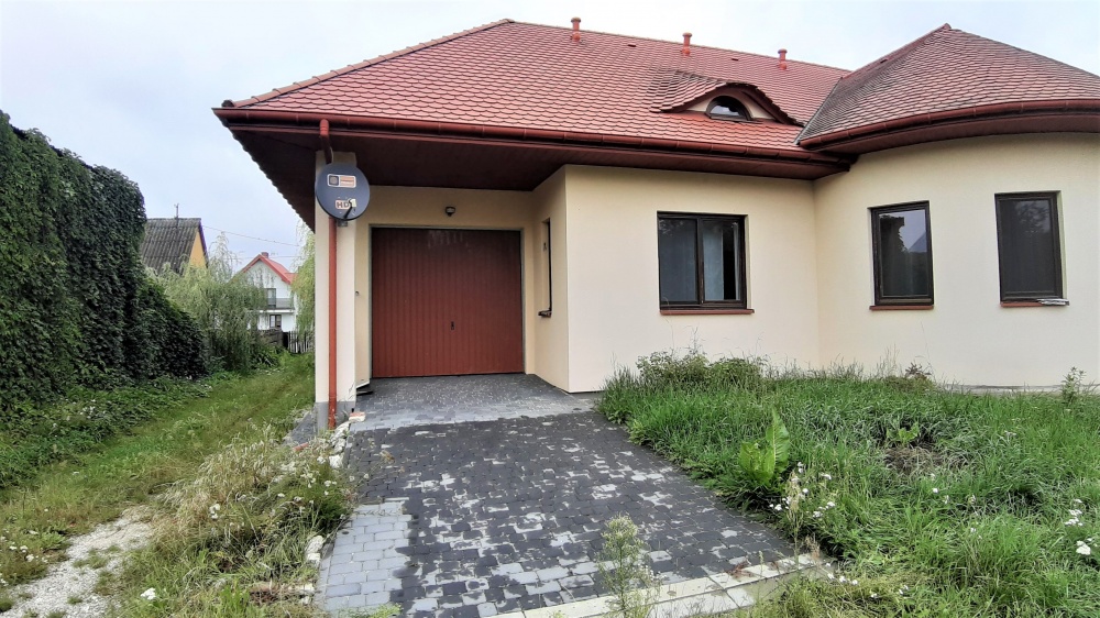 Dom z 2012r na działce 1,77 ha. - 4