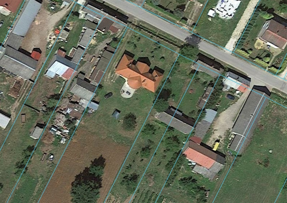 Dom z 2012r na działce 1,77 ha. - 16