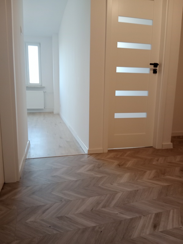 Przestronne 3-pokojowe mieszkanie z balkonem  - 2