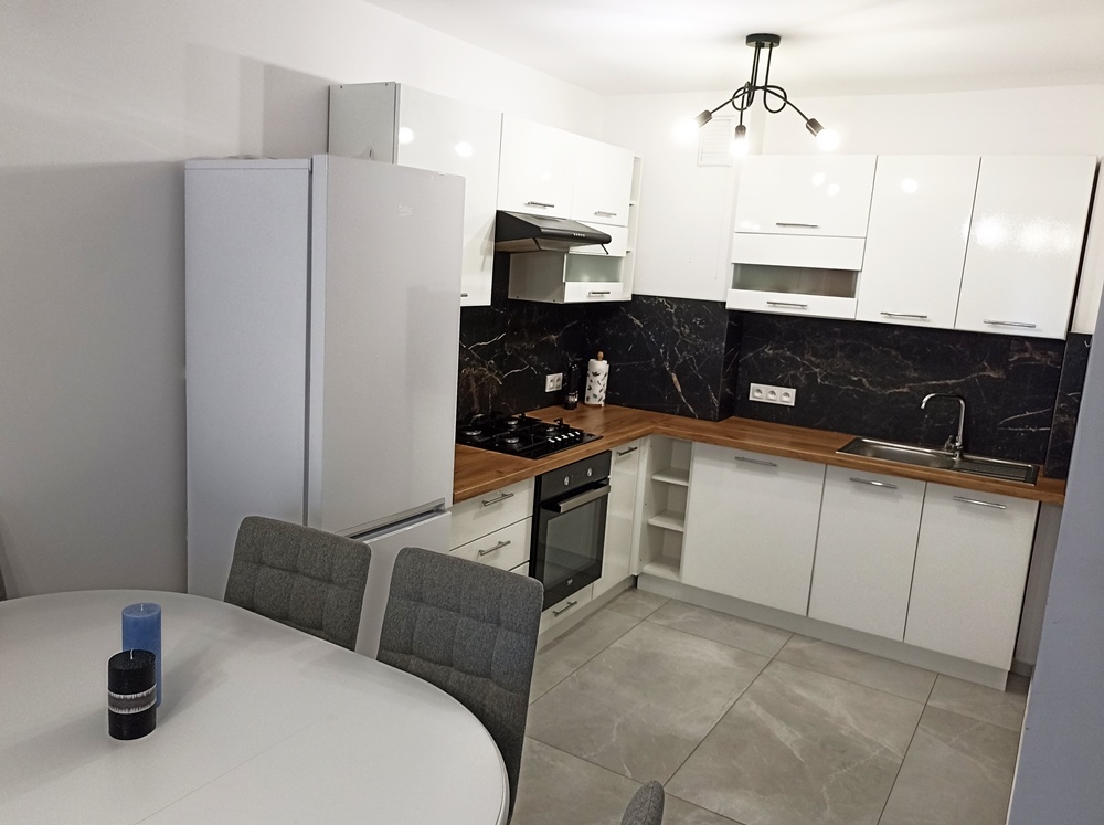 Umeblowane mieszkanie 38m2 gotowe do wprowadzenia 2-Pokoje Balkon - 2