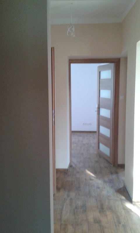 Duża działka pow .1111 m2 z domem w Centrum 200m od szkoły, budynek z garażem - 22