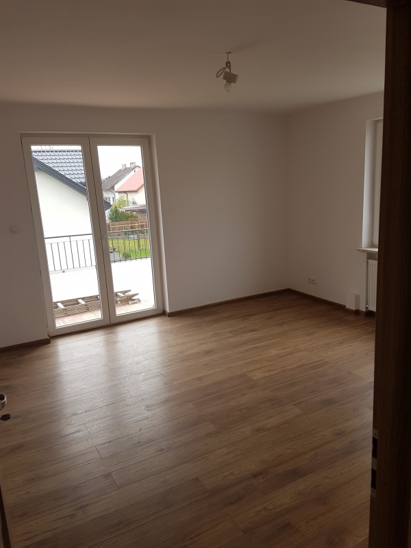 Duża działka pow .1111 m2 z domem w Centrum 200m od szkoły, budynek z garażem - 29