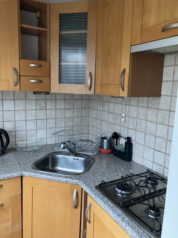 Słoneczna kawalerka na ul. Podleśnej (do metra ok. 500 m) - 3