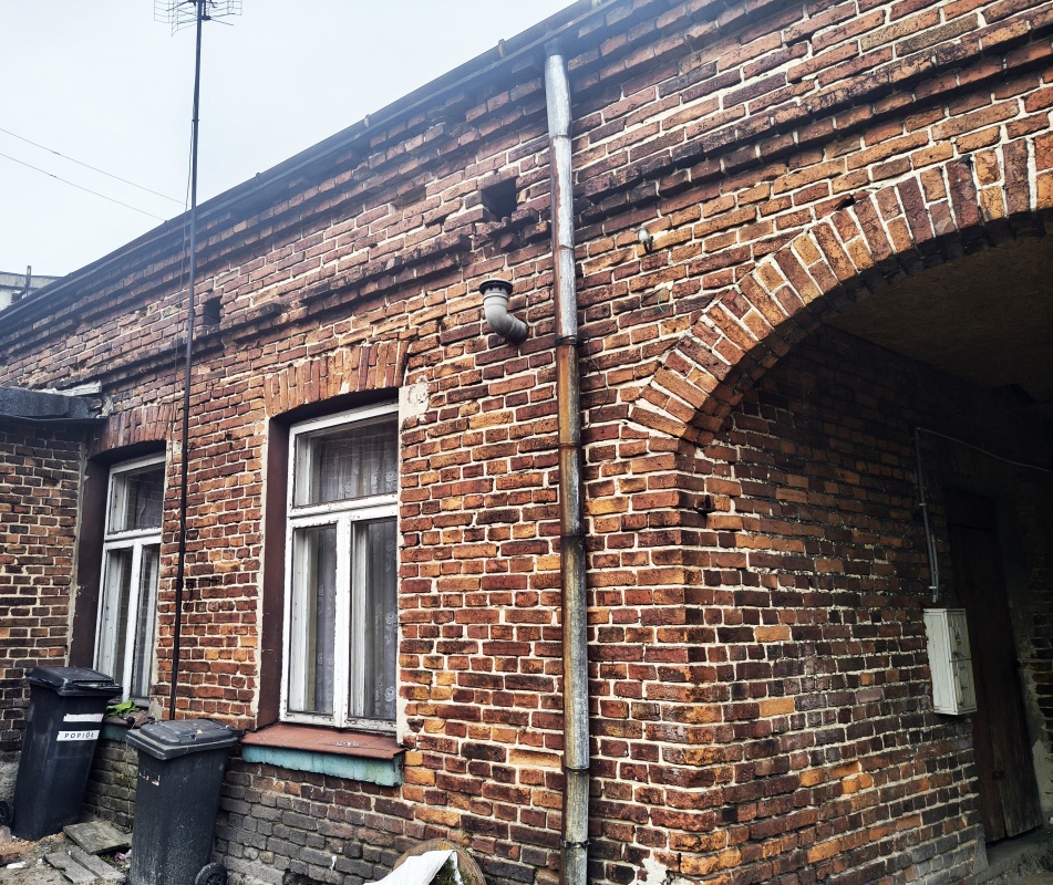 Sprzedam mieszkanie 33,2 m2 w miejscowości Gorzkowice przy ulicy Piotrkowskiej. - 1