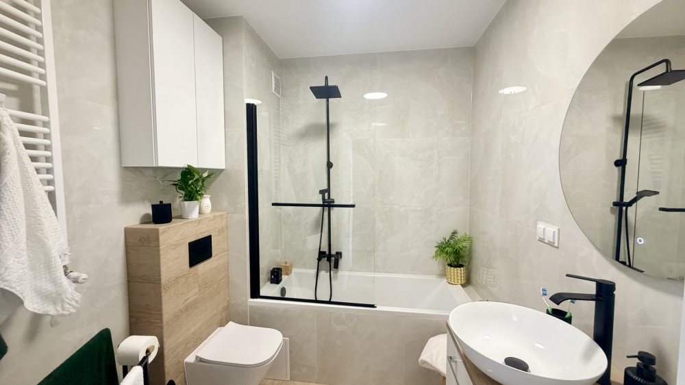 Przestronna kawalerka z tarasem , ogródkiem, miejscem parkingowym - 9