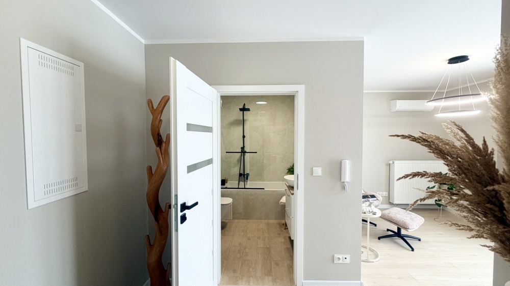 Przestronna kawalerka z tarasem , ogródkiem, miejscem parkingowym - 5