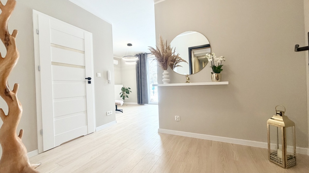 Przestronna kawalerka z tarasem , ogródkiem, miejscem parkingowym - 13