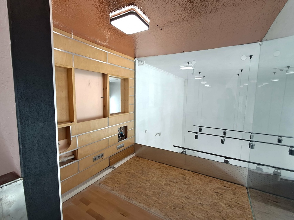 Wynajmę lokal pod usługi kosmetyczne, mani-pedi itp - 2