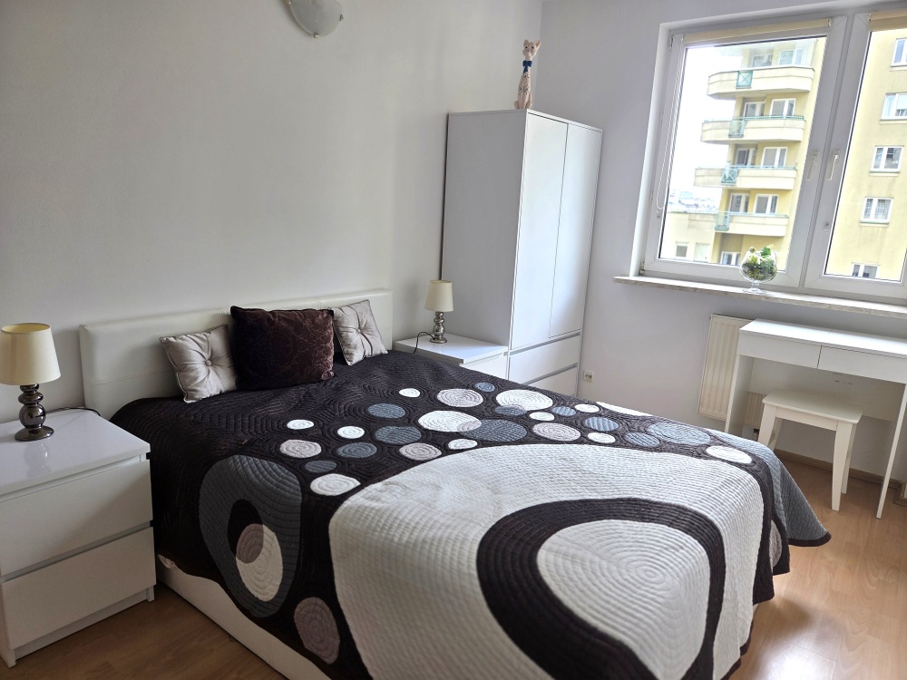 Bezpośrednio 72 m2, 3 pokoje,  przy Śródmieściu, bliska Wola - 0