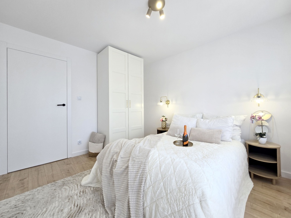 Bezpośrednio | 3 pokoje | 48m2 | 2 piętro | świeżo po remoncie | do wprowadzenia | full stolarz - 0