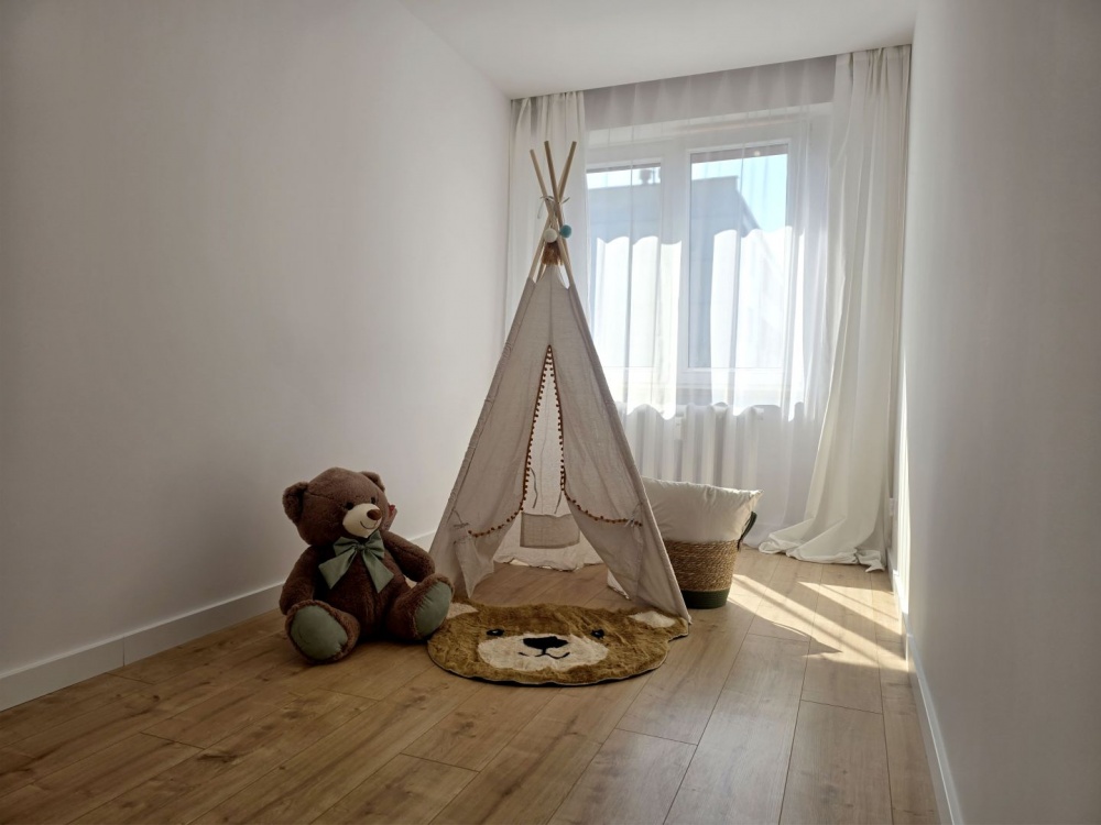 Bezpośrednio | 3 pokoje | 48m2 | 2 piętro | świeżo po remoncie | do wprowadzenia | full stolarz - 12