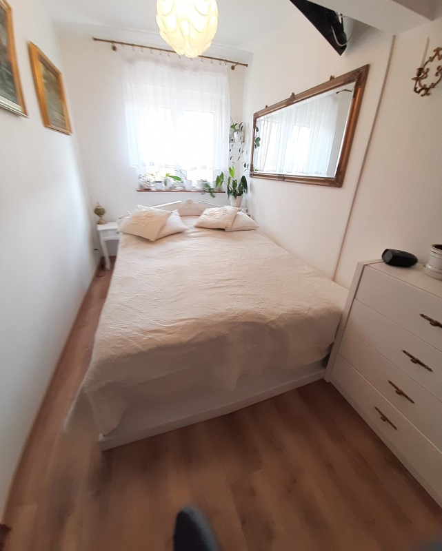 Sprzedam klimatyczne mieszkanie - 6