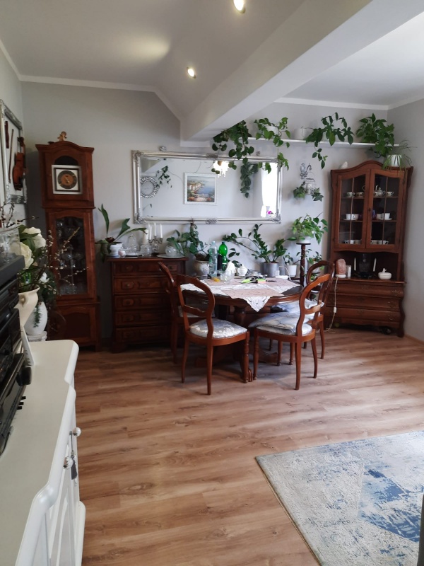 Sprzedam klimatyczne mieszkanie - 0