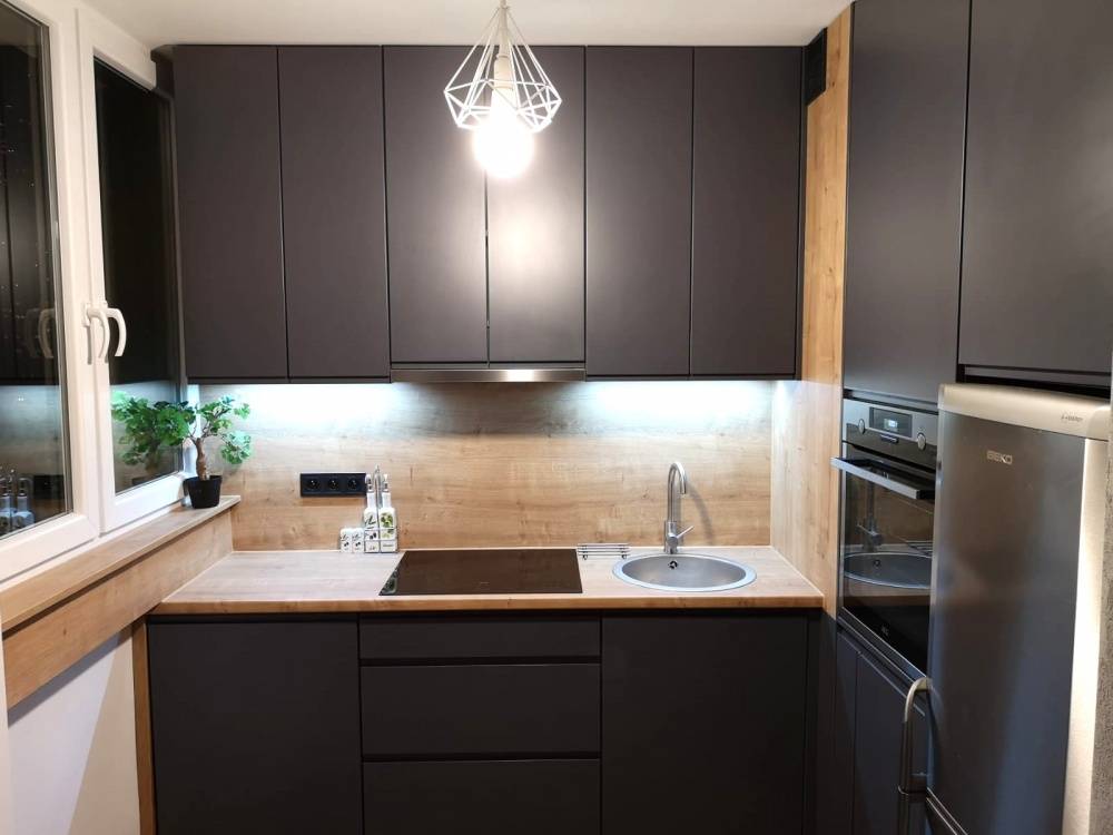 LUX2 pokoje ul.Studzienna balkon,klimatyzacja po remoncie - 0