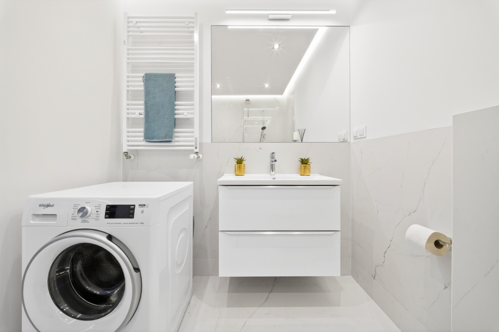 Nowoczesna kawalerka w pełni umeblowana z balkonem - 7