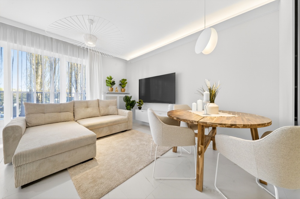 Nowoczesna kawalerka w pełni umeblowana z balkonem - 3