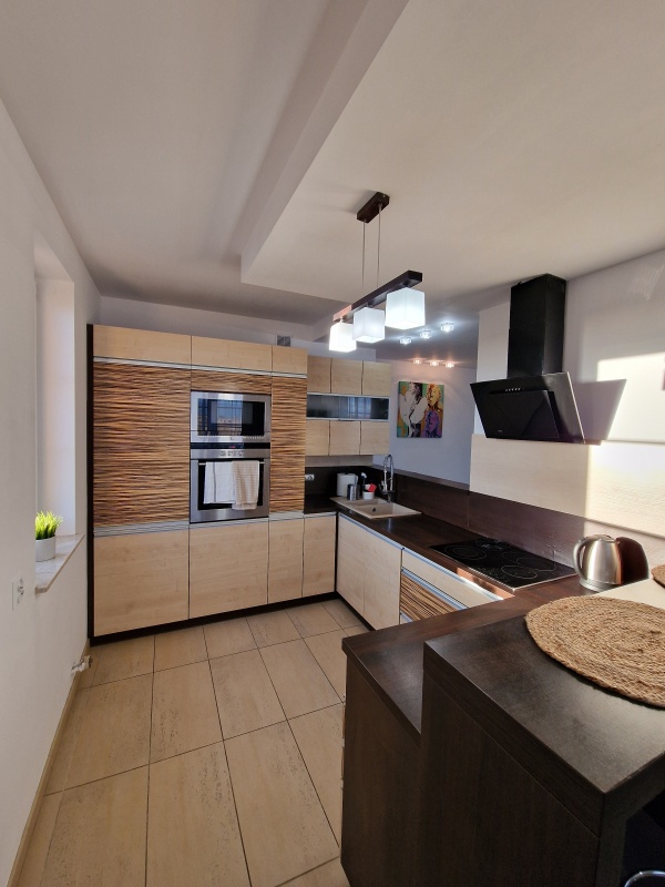 W pełni wyposażone mieszkanie 56 m², balkon, garaż, świetna komunikacja – Wrocław - 1