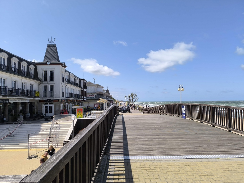 Działka ROD z przyczepą nad morzem.  - 15