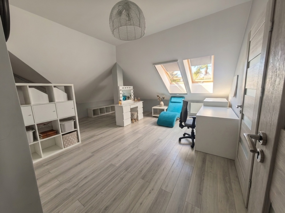 DOM JEDNORODZINNY W BOBROWCU - 9