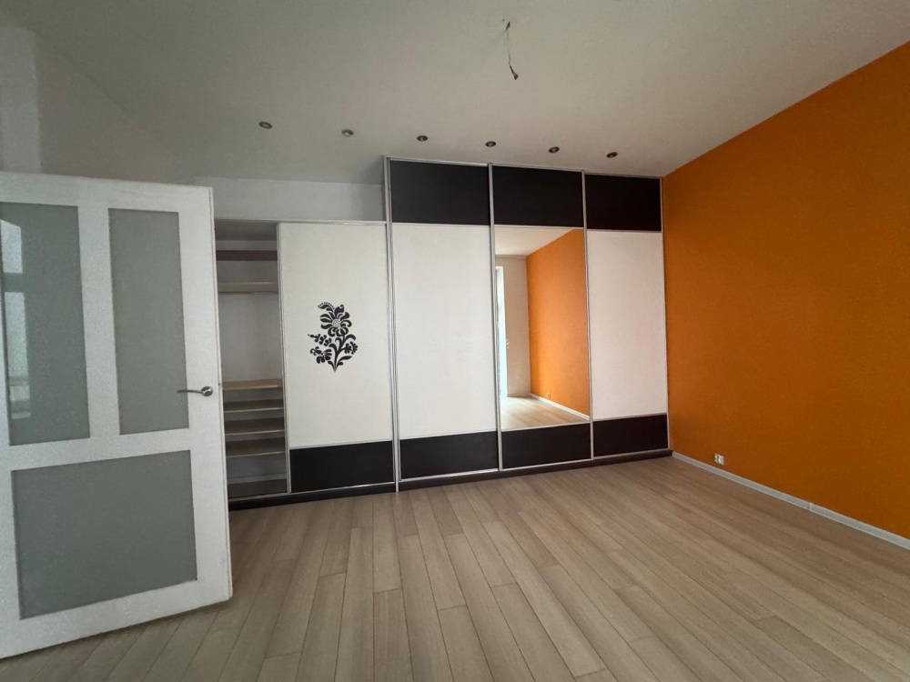 Mieszkanie trzypokojowe w Centrum  - 2