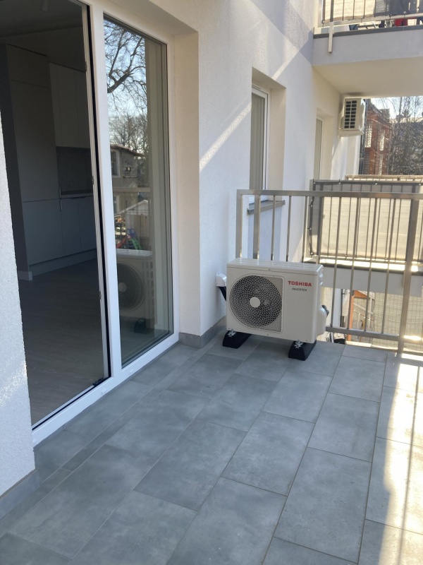 Kawalerka z niskim czynszem, klimatyzacja, balkon. - 5