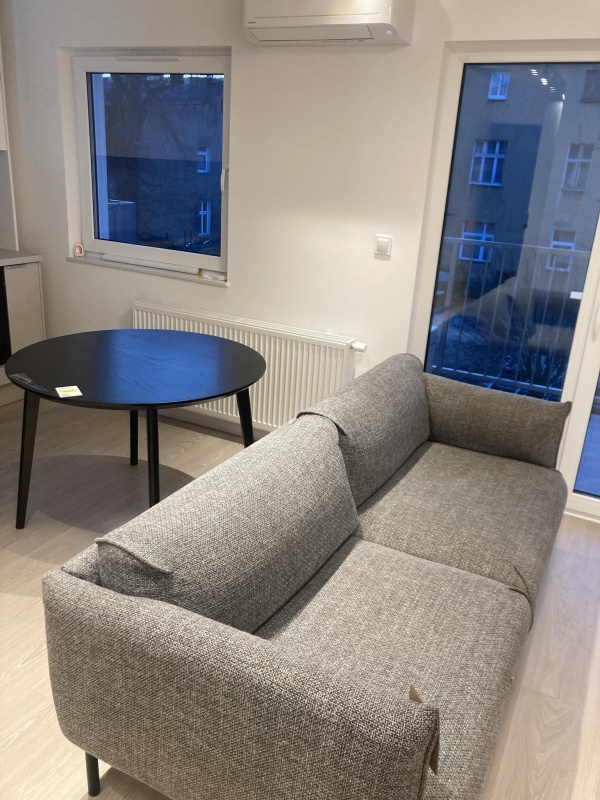 Kawalerka z niskim czynszem, klimatyzacja, balkon. - 7