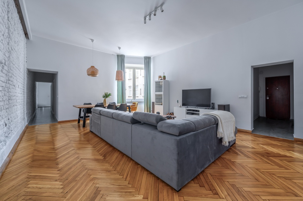 Przestronne mieszkanie z widokiem na ul. Piotrkowską - 5