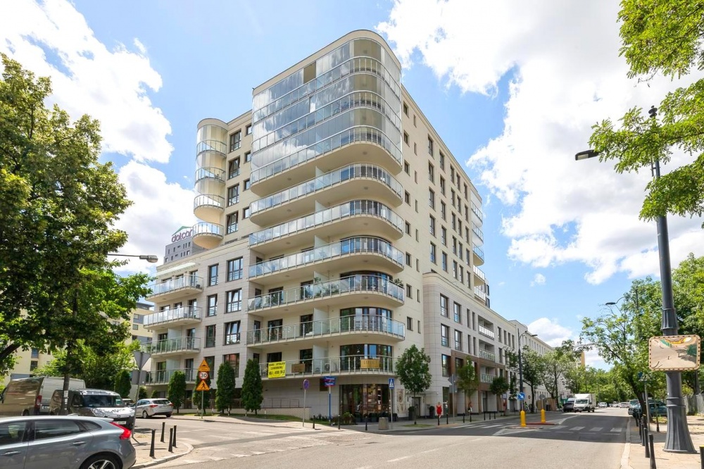 Siedmiogrodzka 7 – miejsce postojowe (platforma) -350 PLN - 0