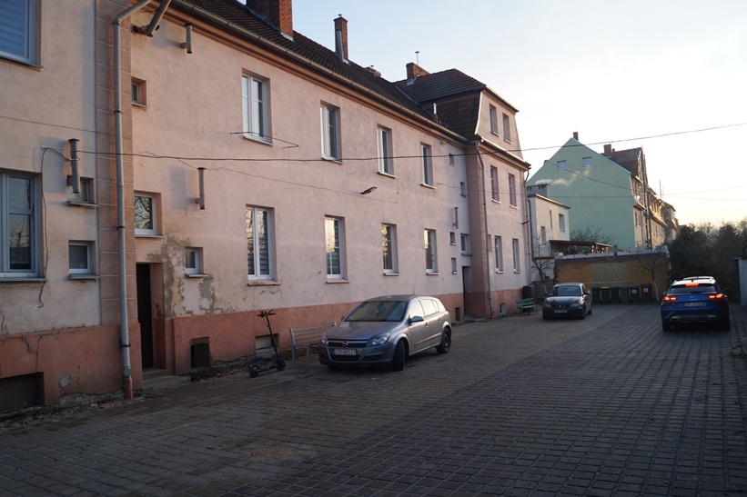 Syndyk sprzeda udział 1/2 w nieruchomości lokalowej - ul. Szkolna 2, Żmigród - 75% - 0