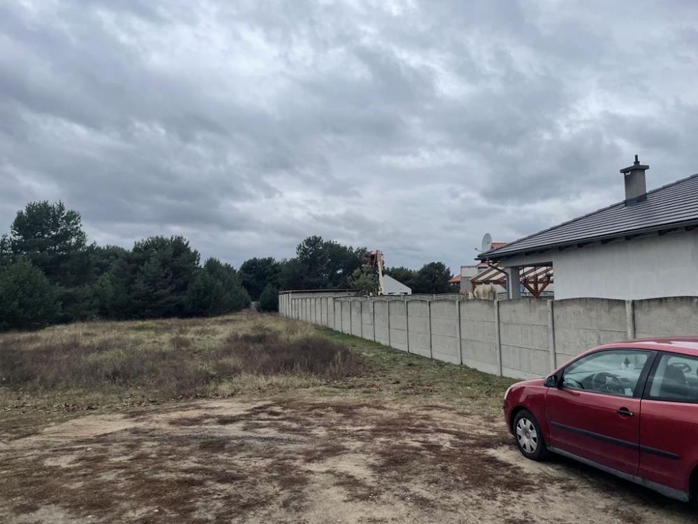Syndyk sprzeda udział 6/273 części w prawie własności nieruchomości gruntowej i udział 6/273 części w prawie własności nieruchomości gruntowej zabudowanej - 25% - 6