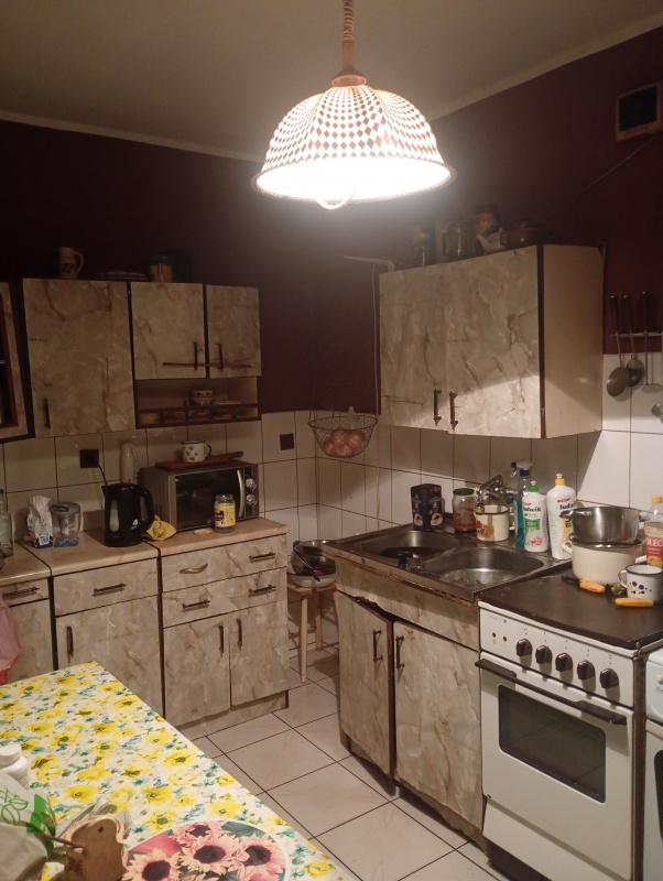 Sprzedam dom do remontu cena do negocjacji  - 11